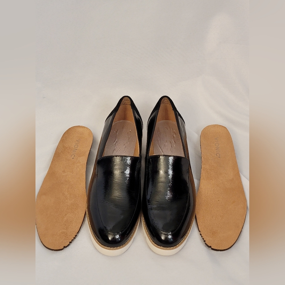 Vionic Kensley Black Patent Slip-On Loafers with Contrast Sole Size 9.5 - Picture 10 of 14